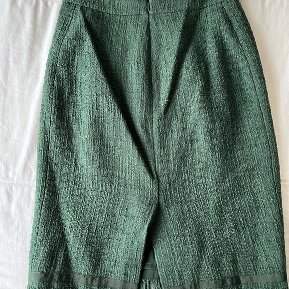 JCrew forest green pencil skirt - Picture 2 of 4